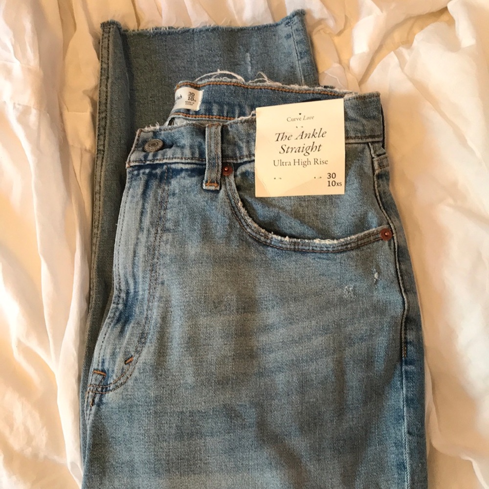 Abercrombie & Fitch Ankle Straight Ultra High